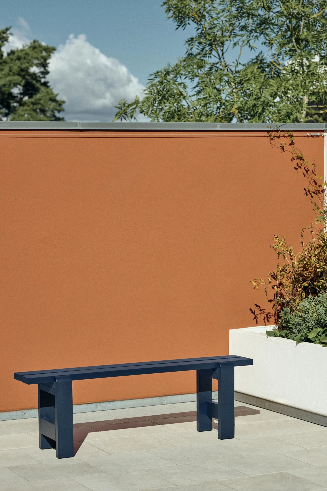 Weekday Bench L140 Steel blue