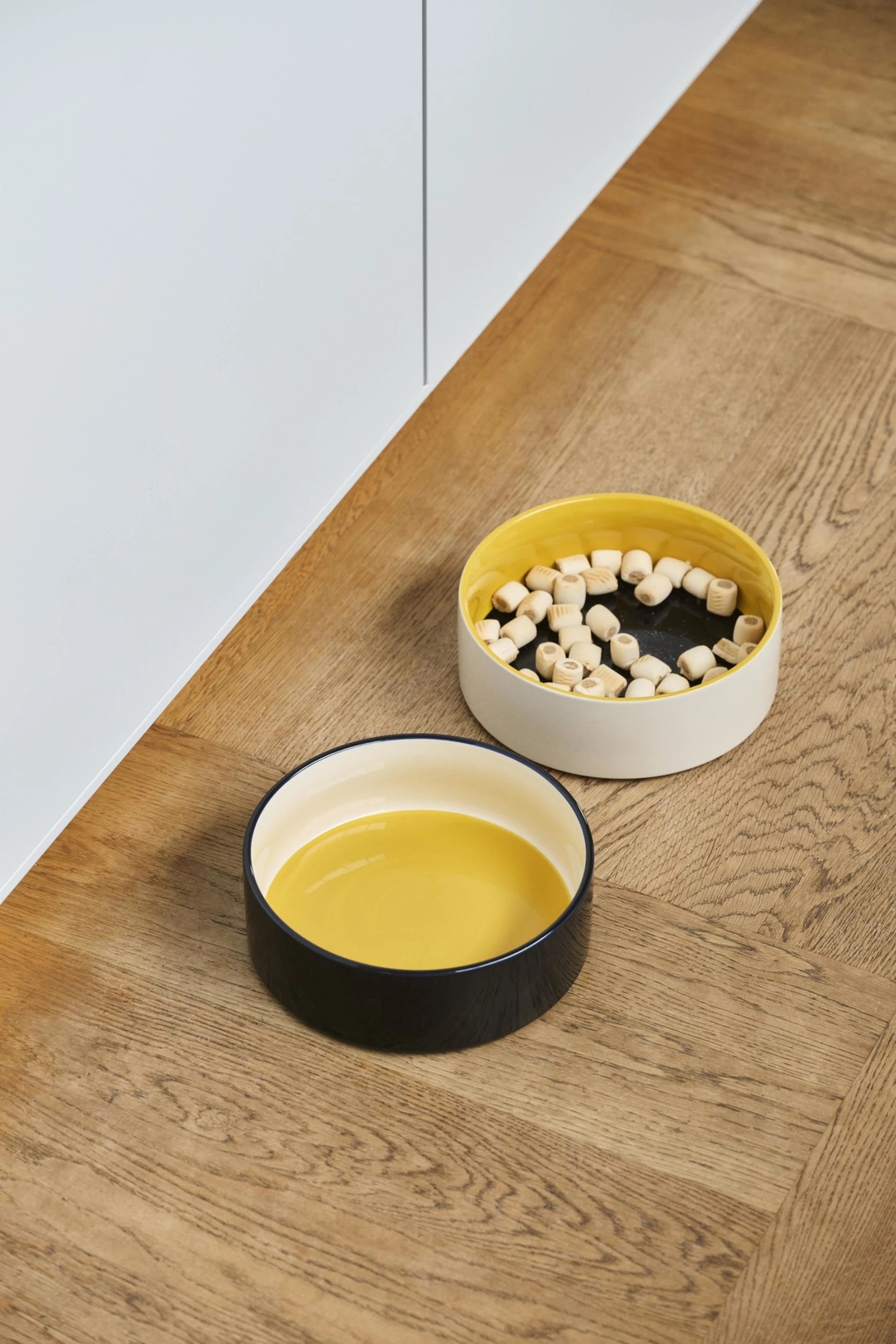 HAY Dogs Bowl Large Blue, yellow