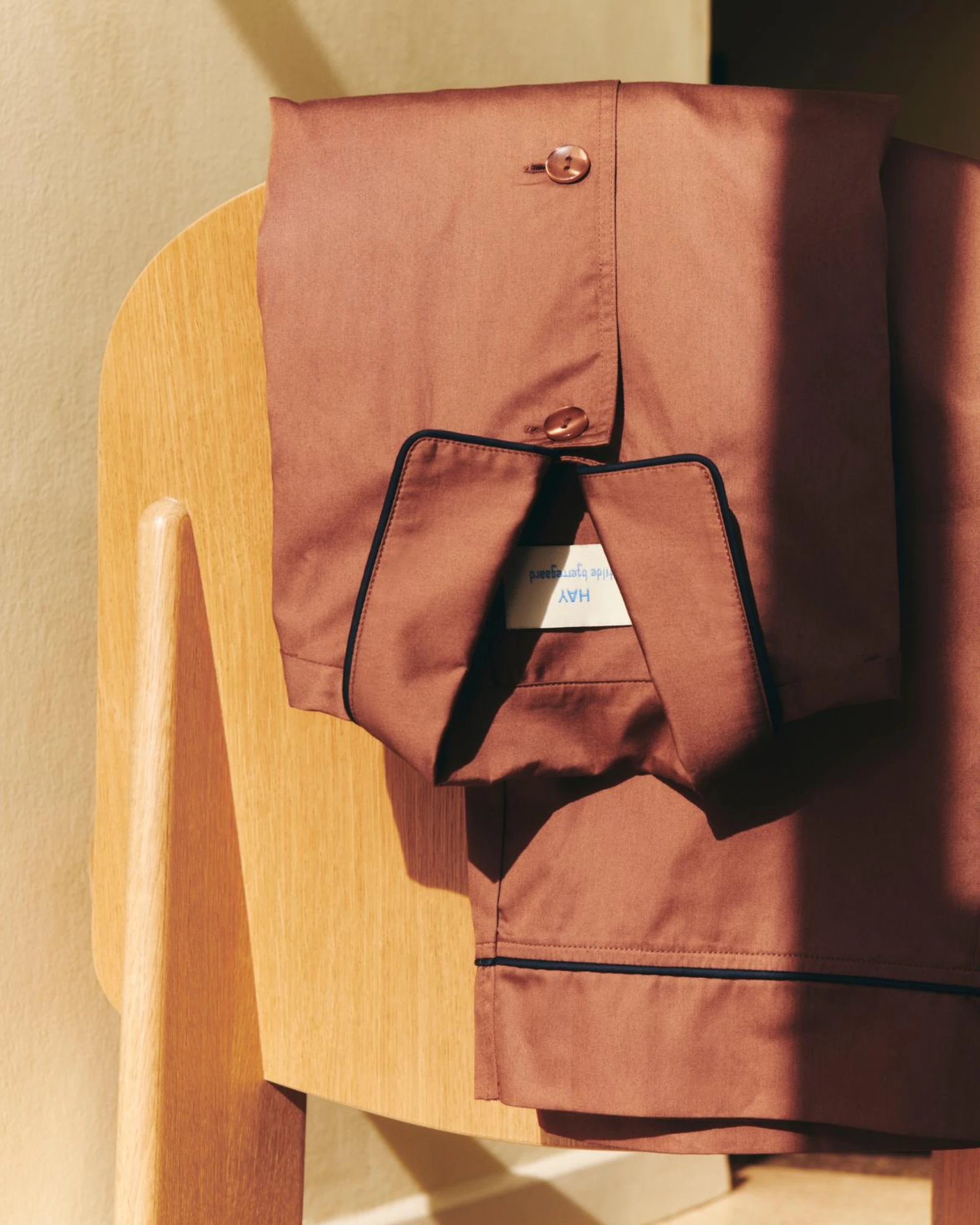 Outline Pyjama L/S Shirt M/L Milk chocolate