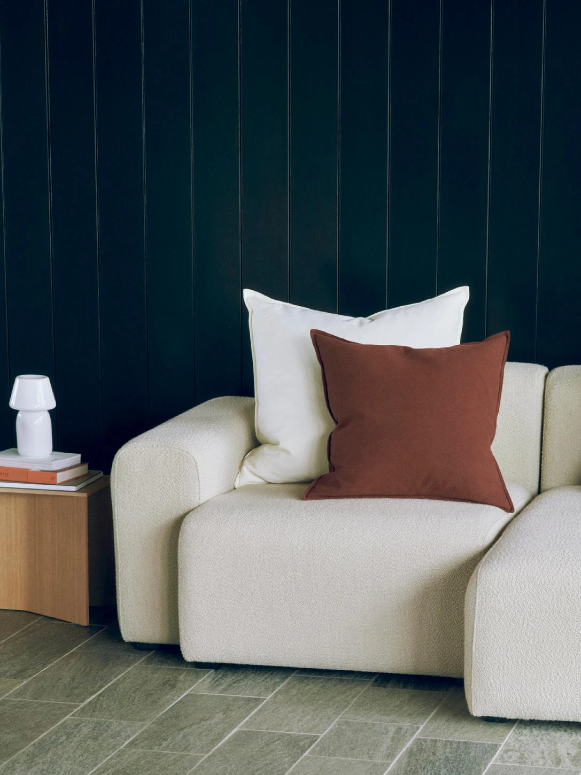 Linen Cushion 50 x 50 Iron red