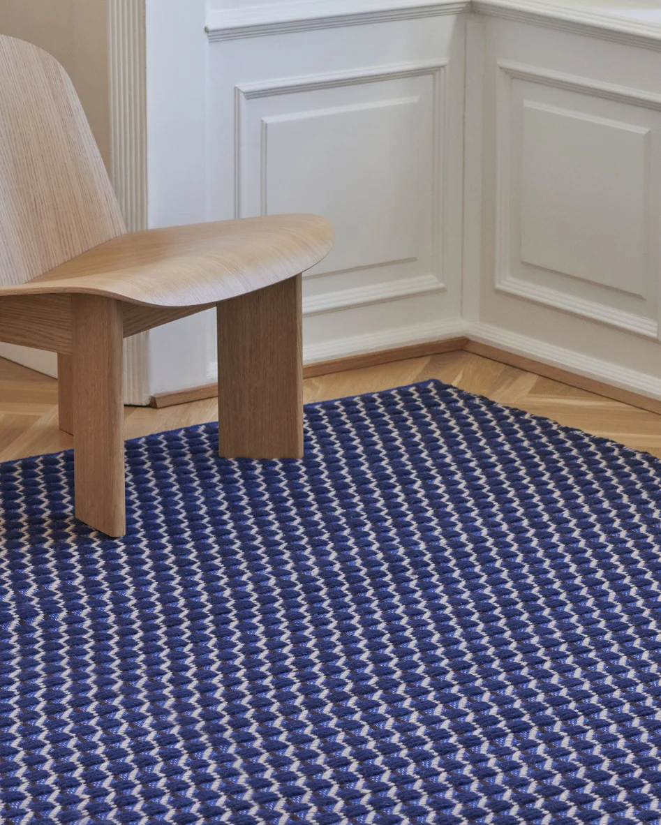 Channel Rug 140 x 200 Blue, white