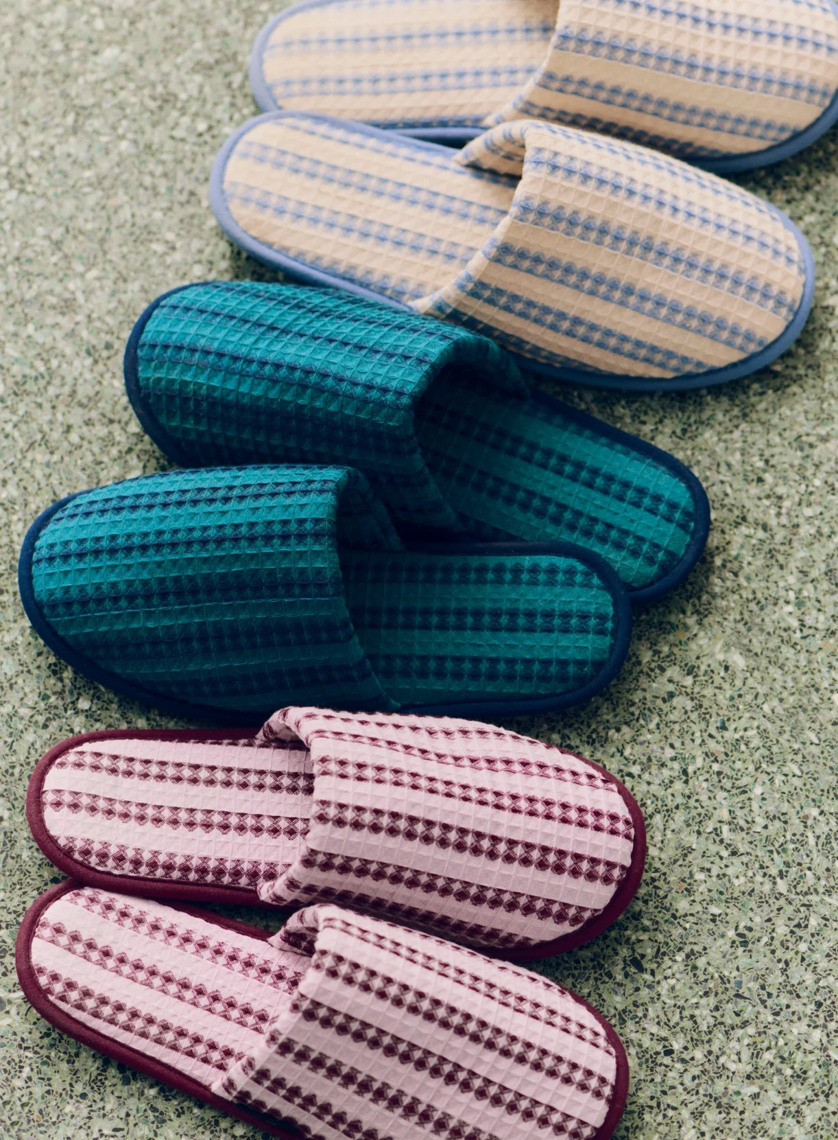 Waffle Slippers Stripe cool pink