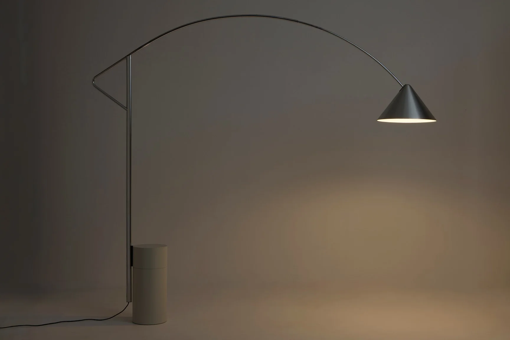 Compass Floor Lamp Brushed aluminium