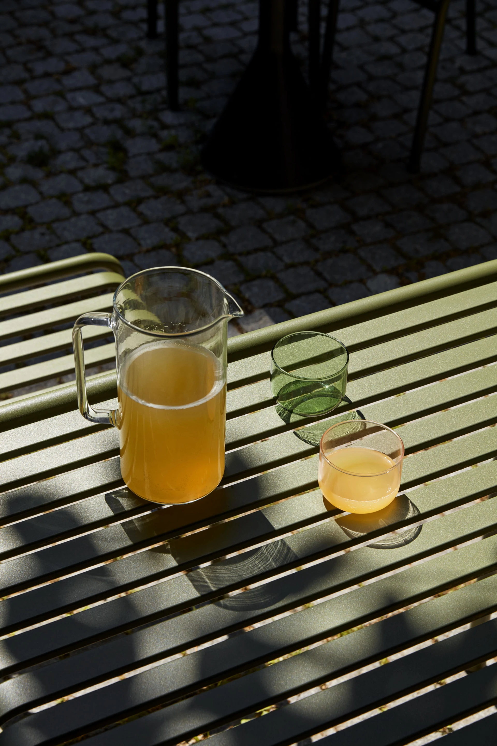 Glass Jug L Clear