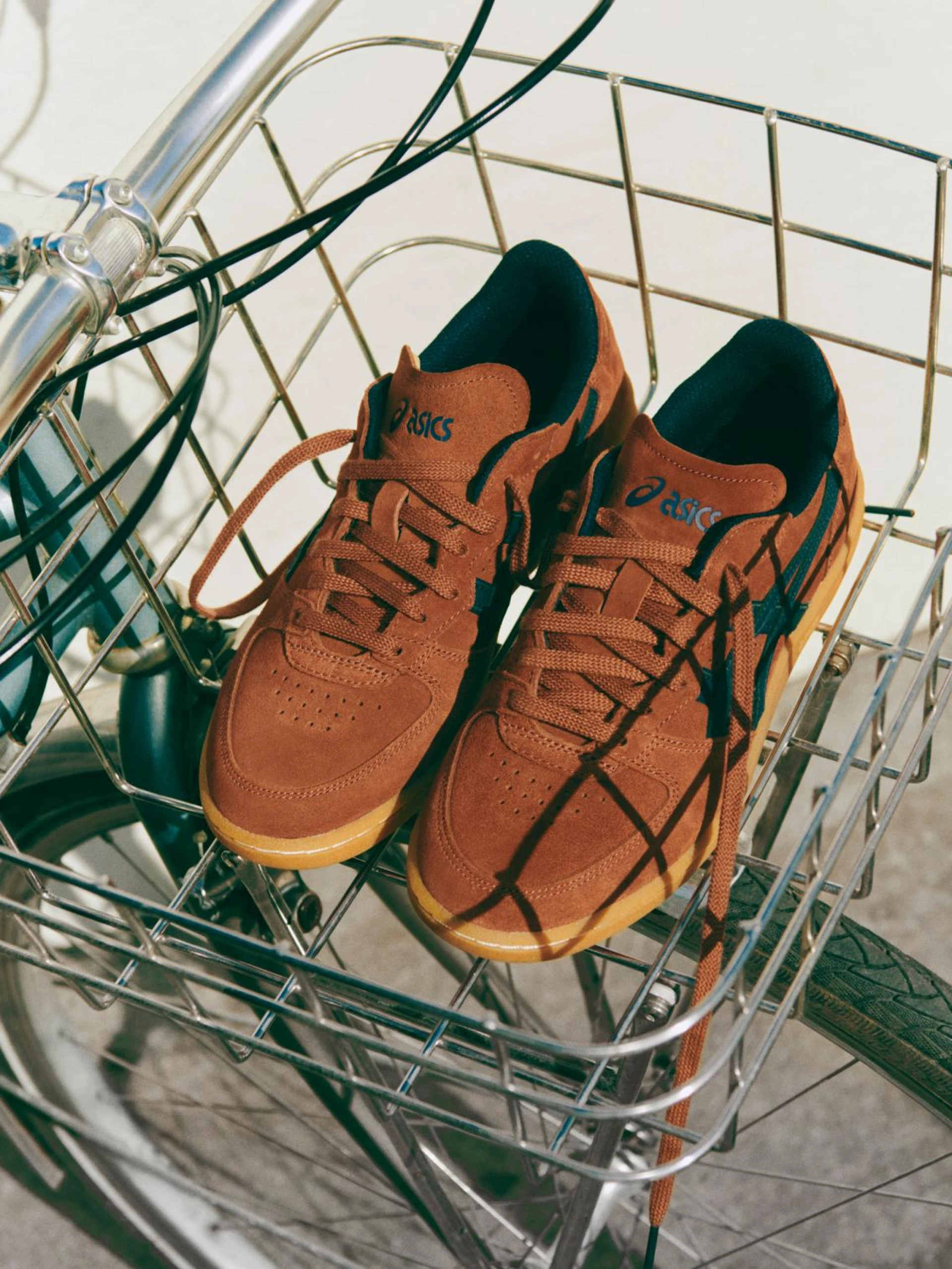 ASICS x HAY Skyhand OG Tortoise shell and blueberry