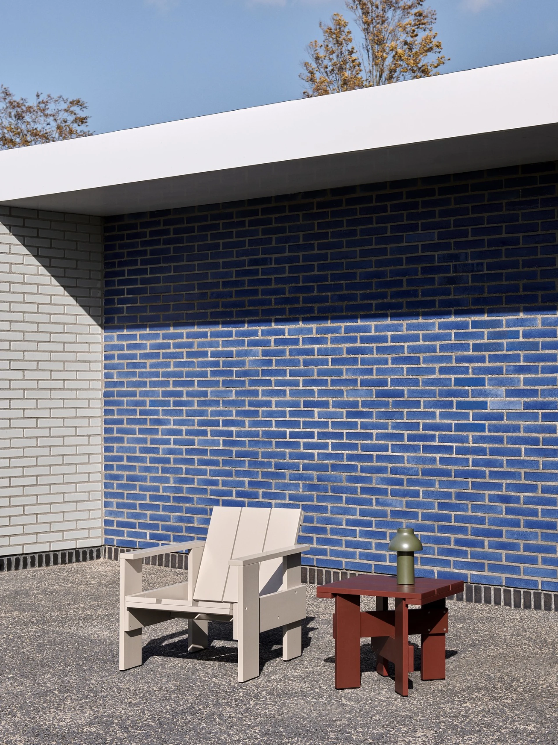 Crate Low Table Iron red