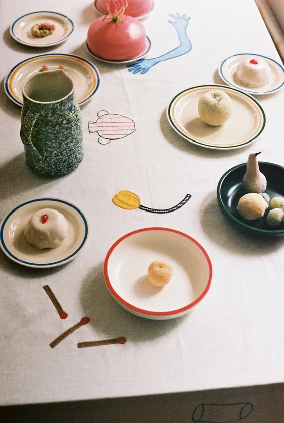 Sobremesa Serving Bowl S White with red rim