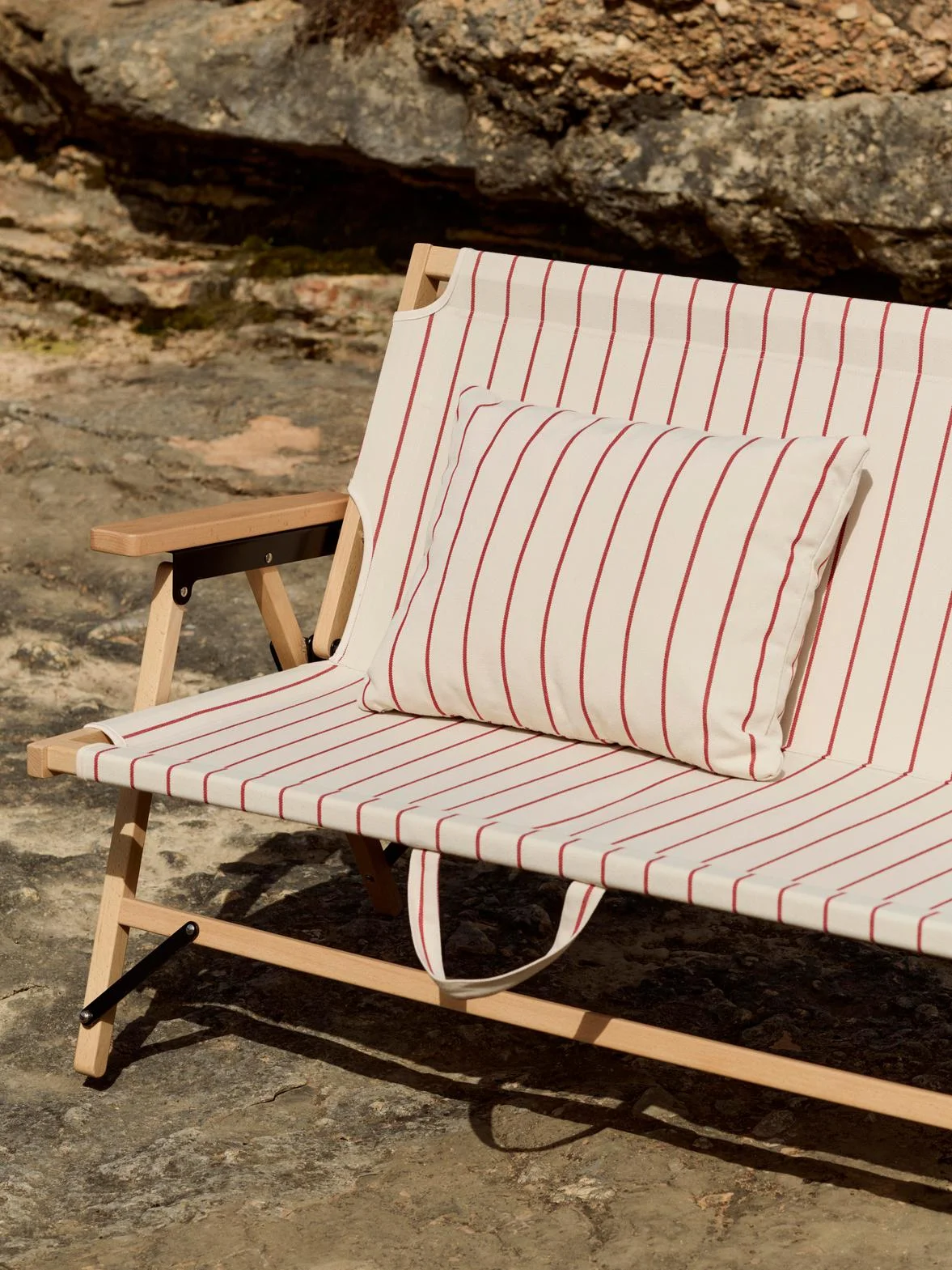 Outdoor Market Cushion Beige red stripe