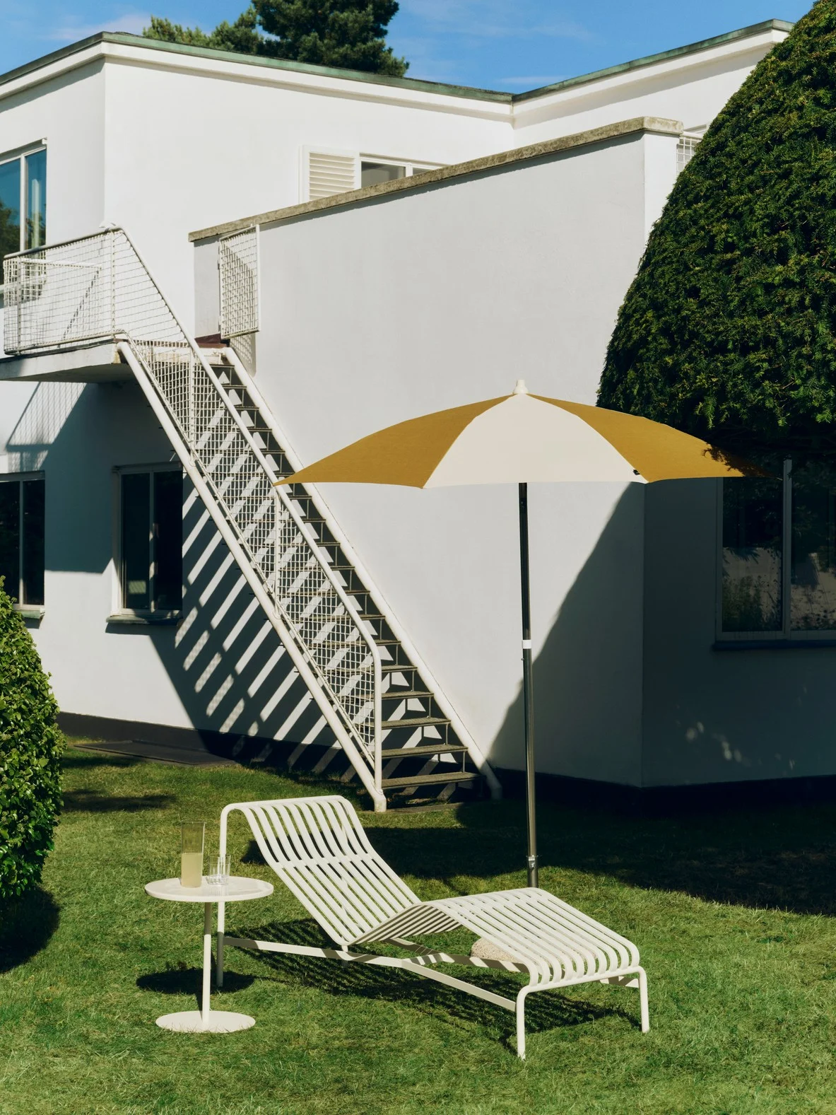 Terrazza Parasol Octagon Off-white and ochre