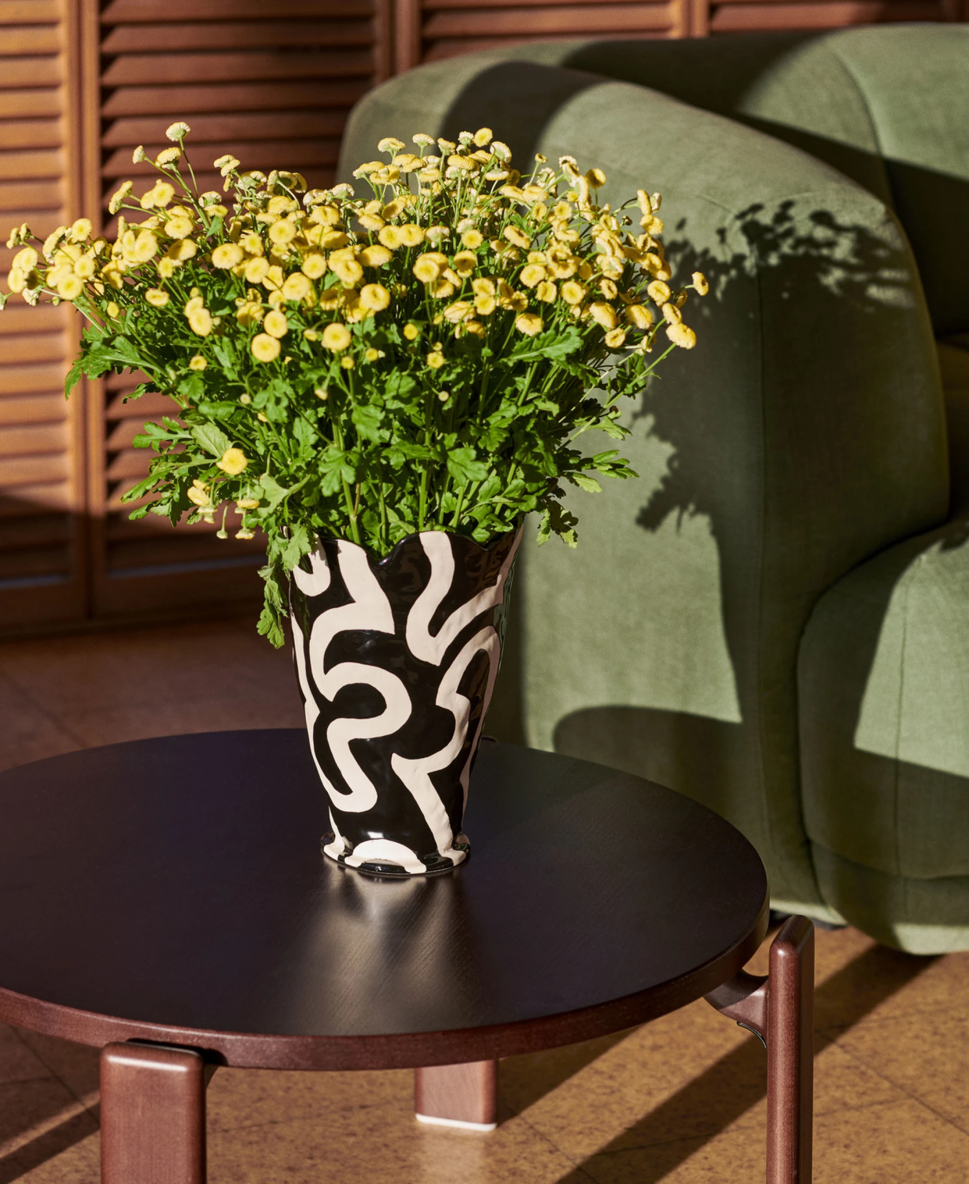 Jessica Hans Shadow Vase Black and white