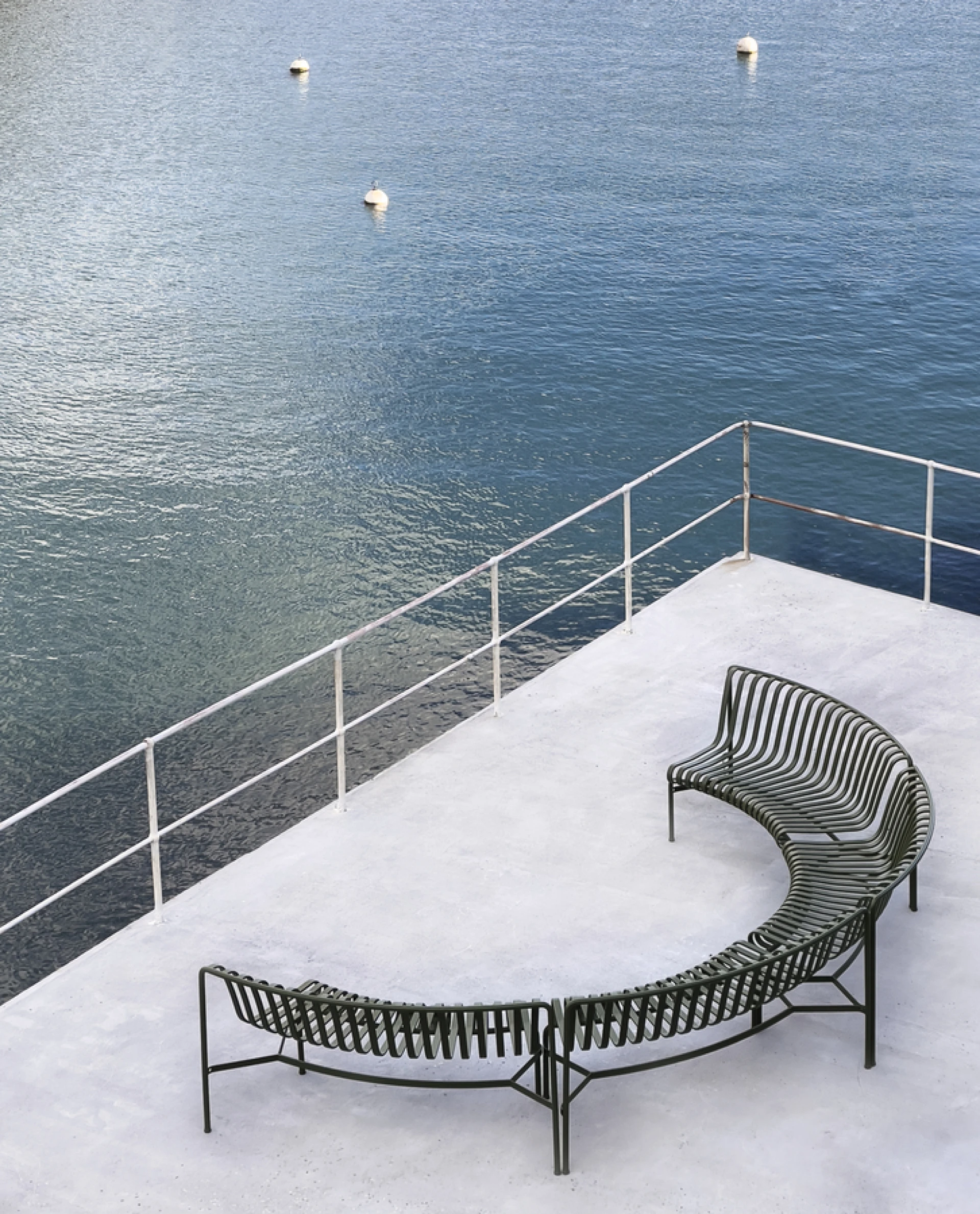 Palissade Park Bench In In Starter Set