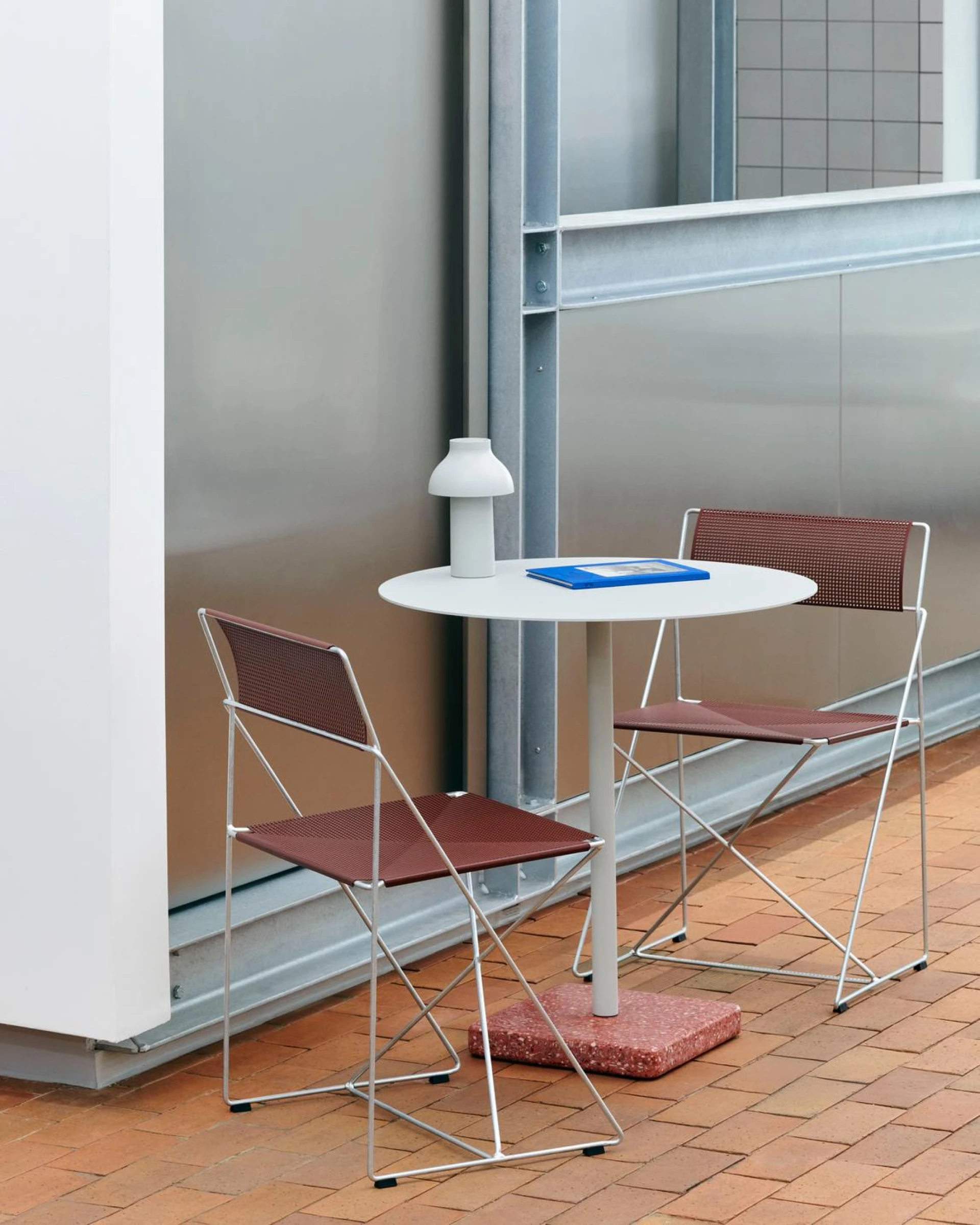 X-Line Chair Galvanised base - Iron red powder coated seat/back