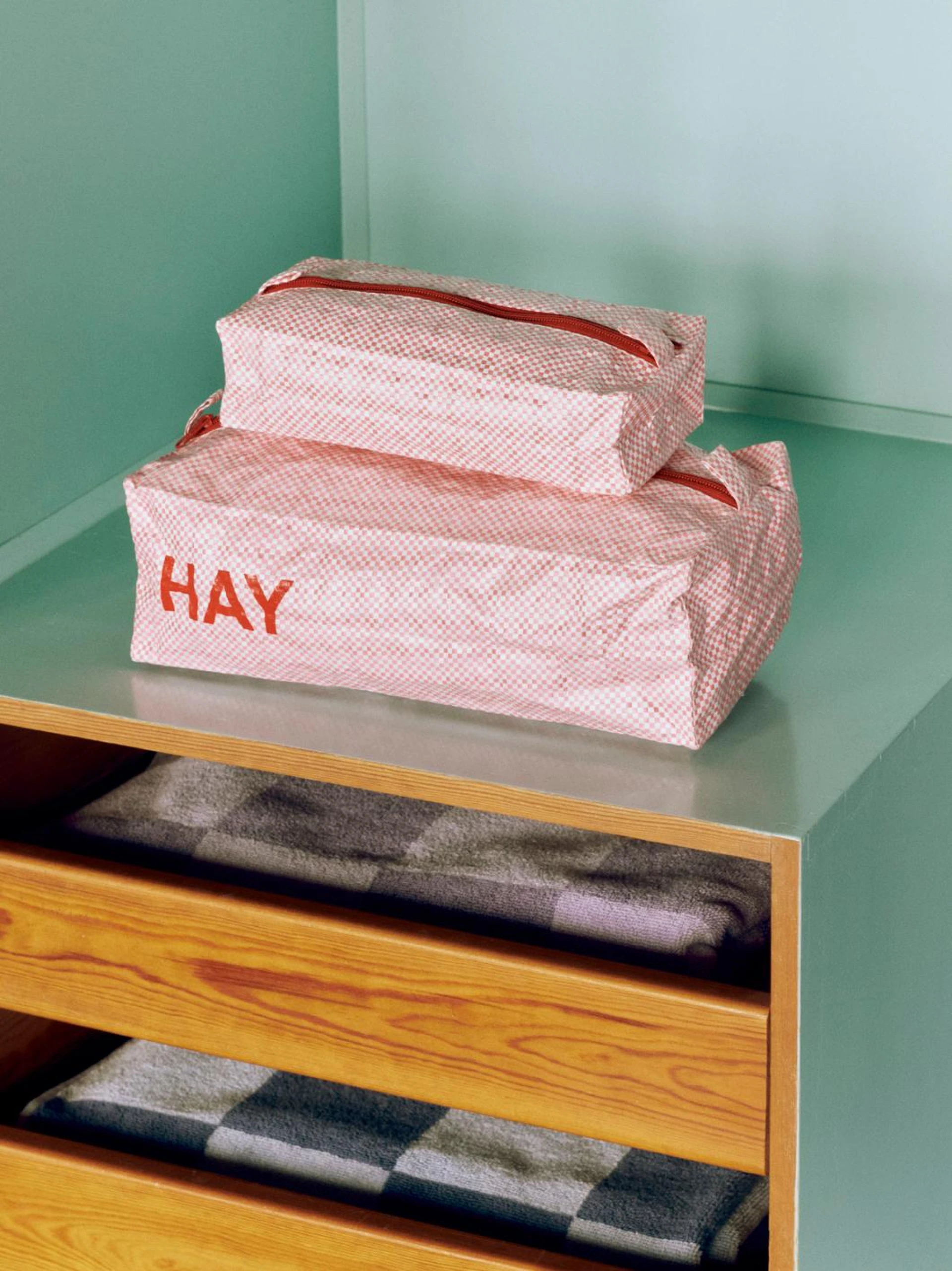 Candy Mono Wash Bag Box Set of 3 Light pink