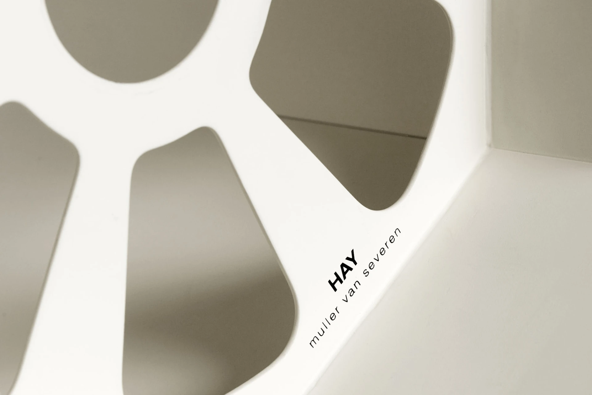 Arcs Shade Auburn red