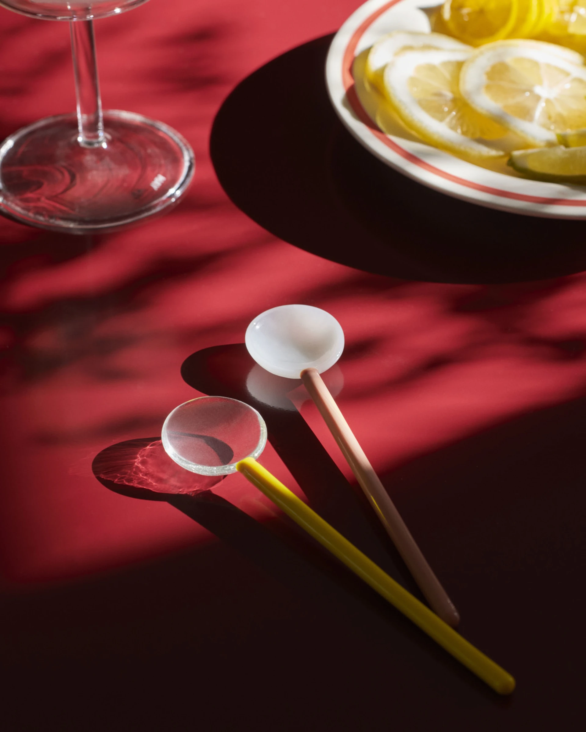 Glass Spoons Round Set of 2 Bright yellow and brown