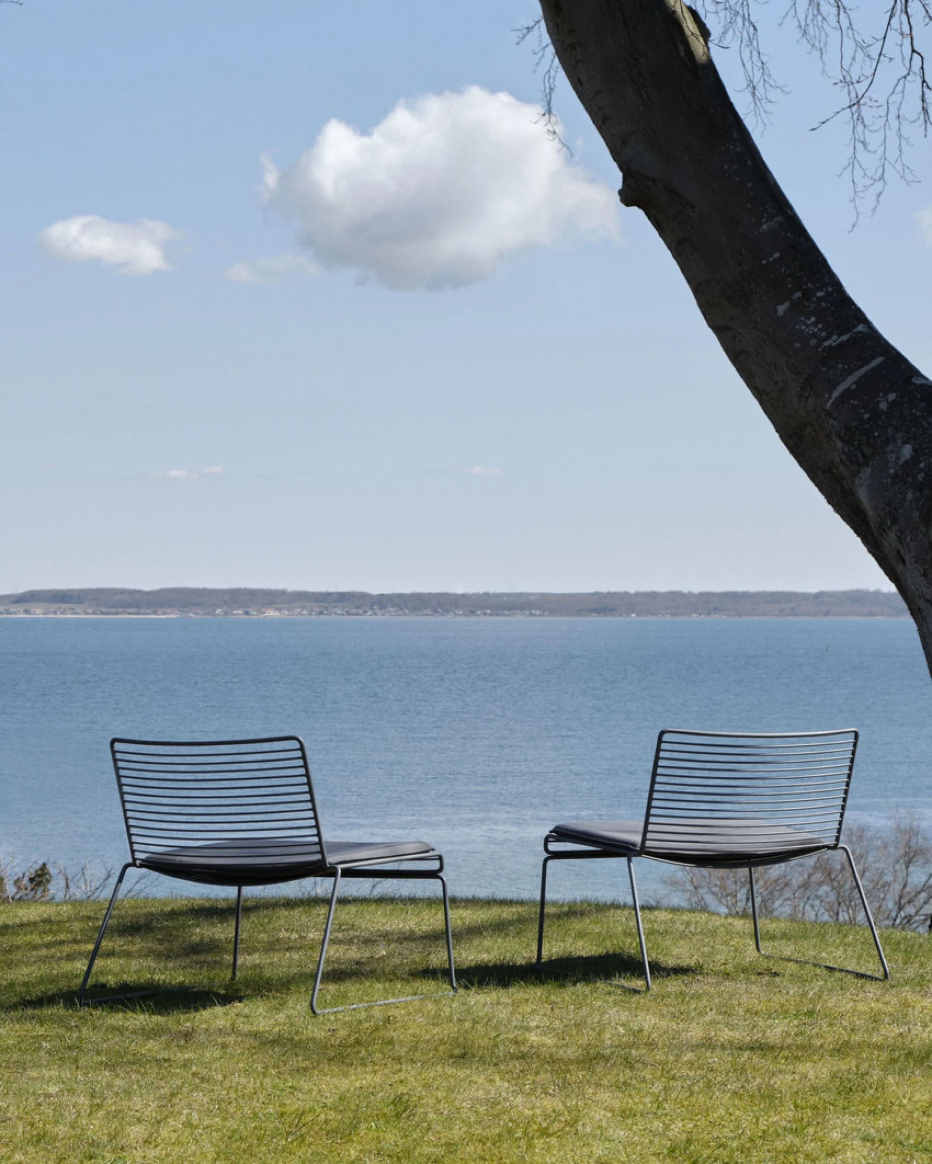 Hee Lounge Chair Asphalt grey