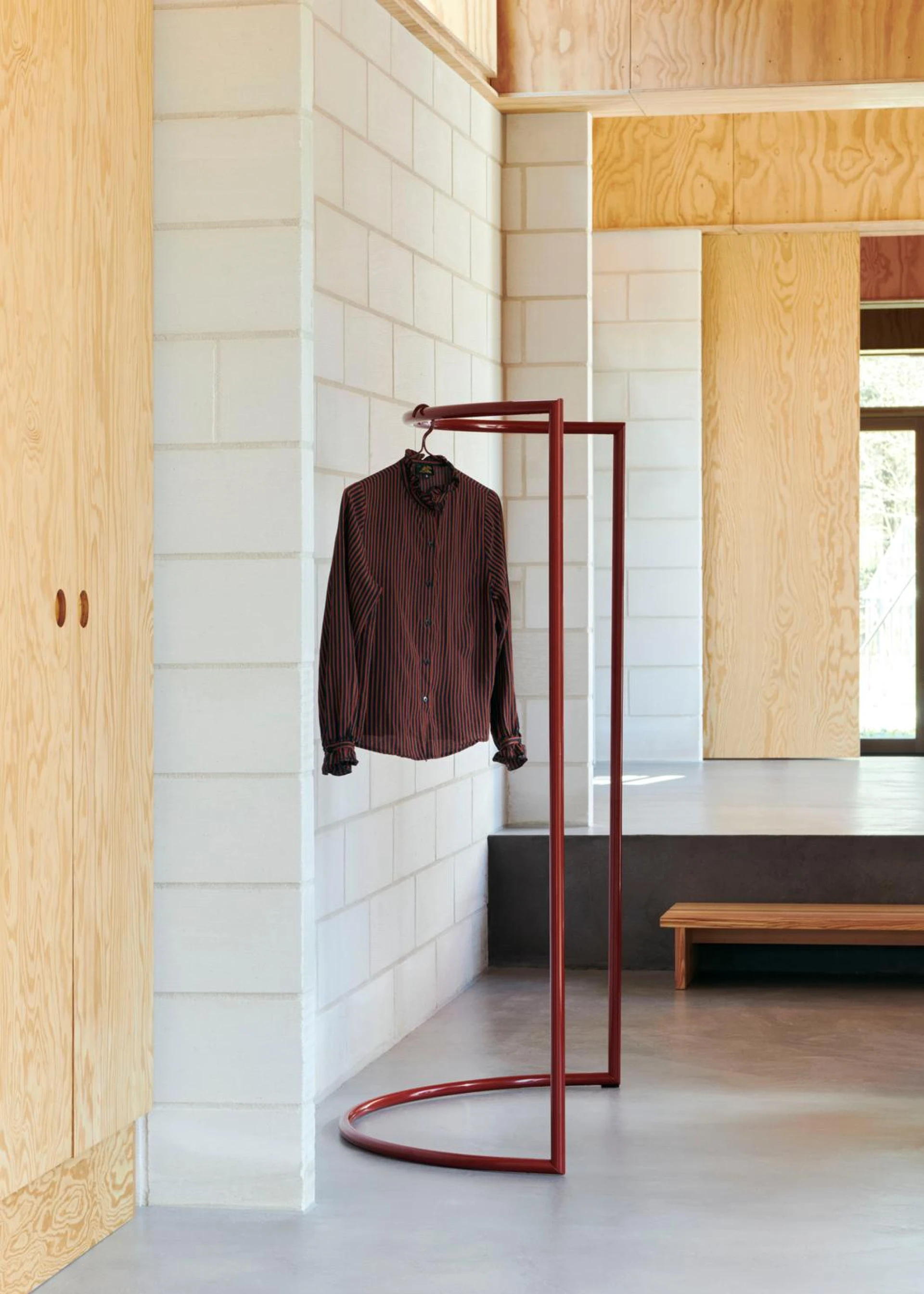 Colour Rack C-Shape Maroon red
