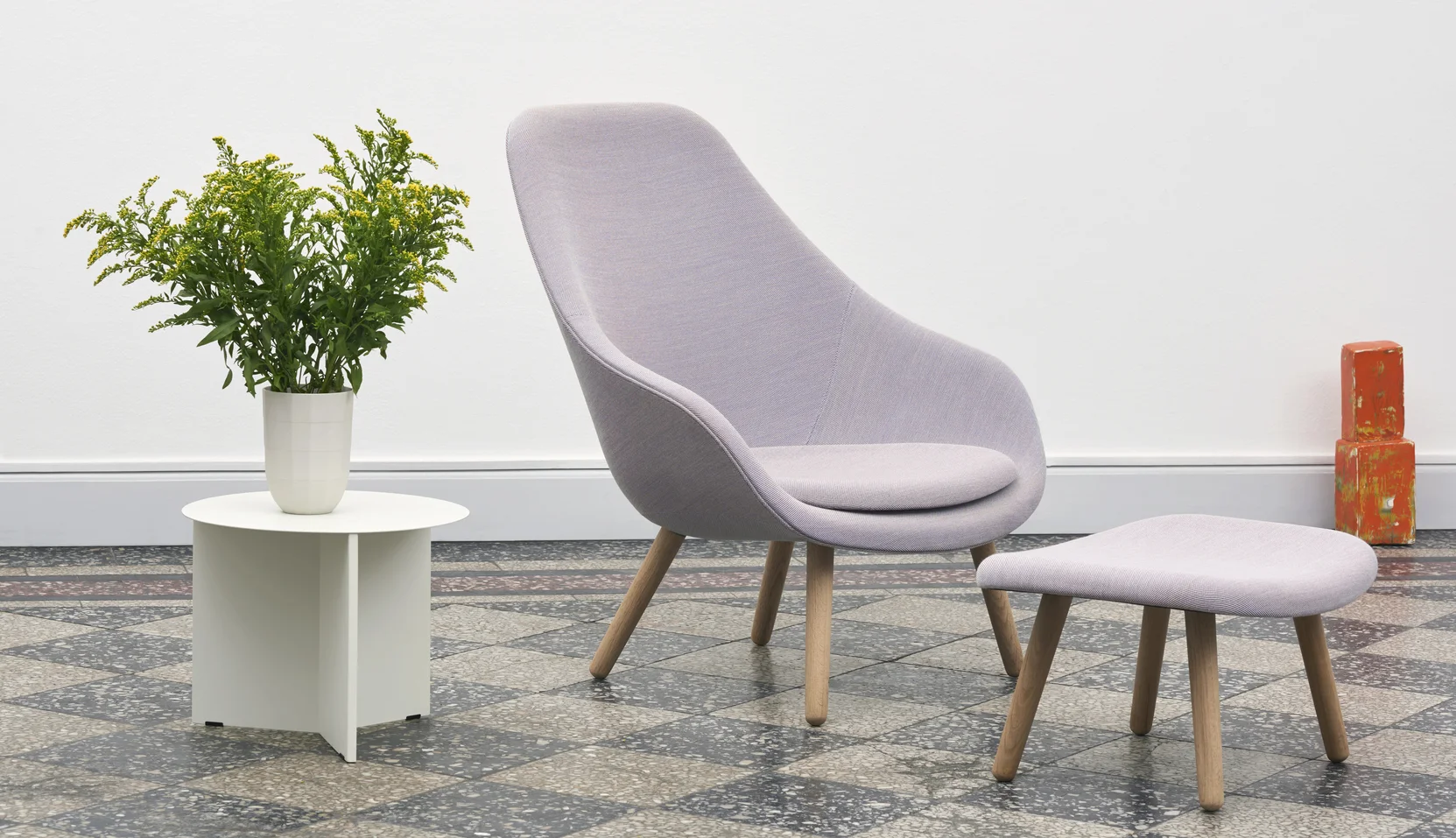 Slit Table Round White