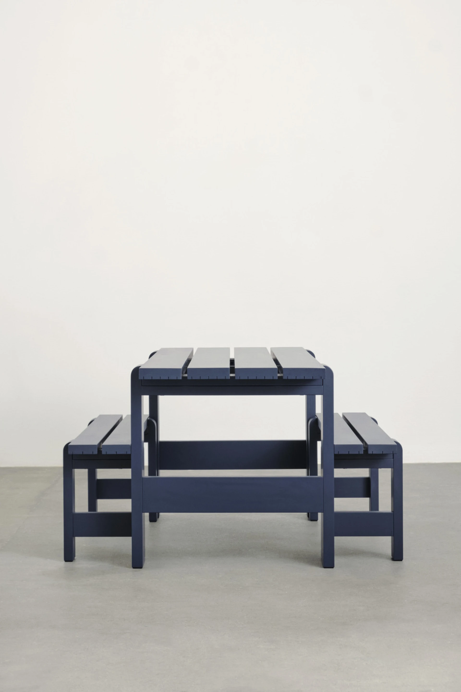 Weekday Bench L140 Steel blue