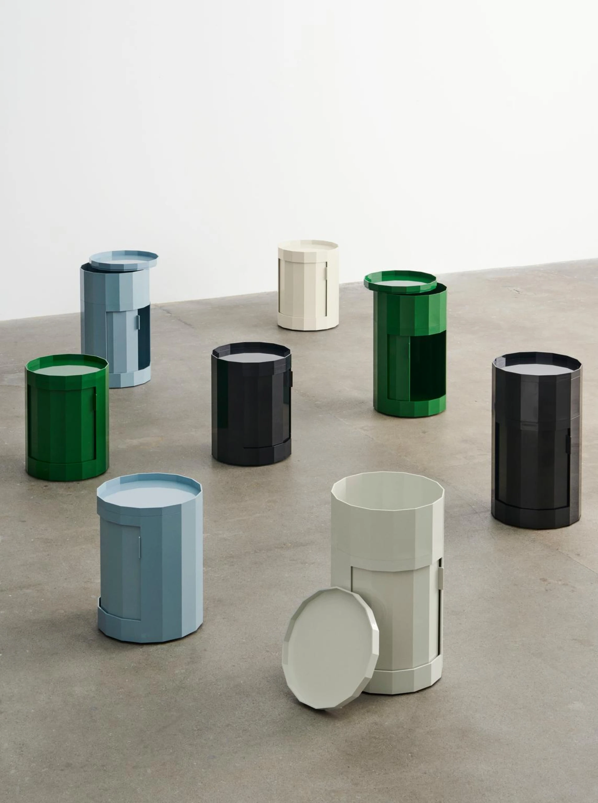Facet Cabinet Low Spinach green