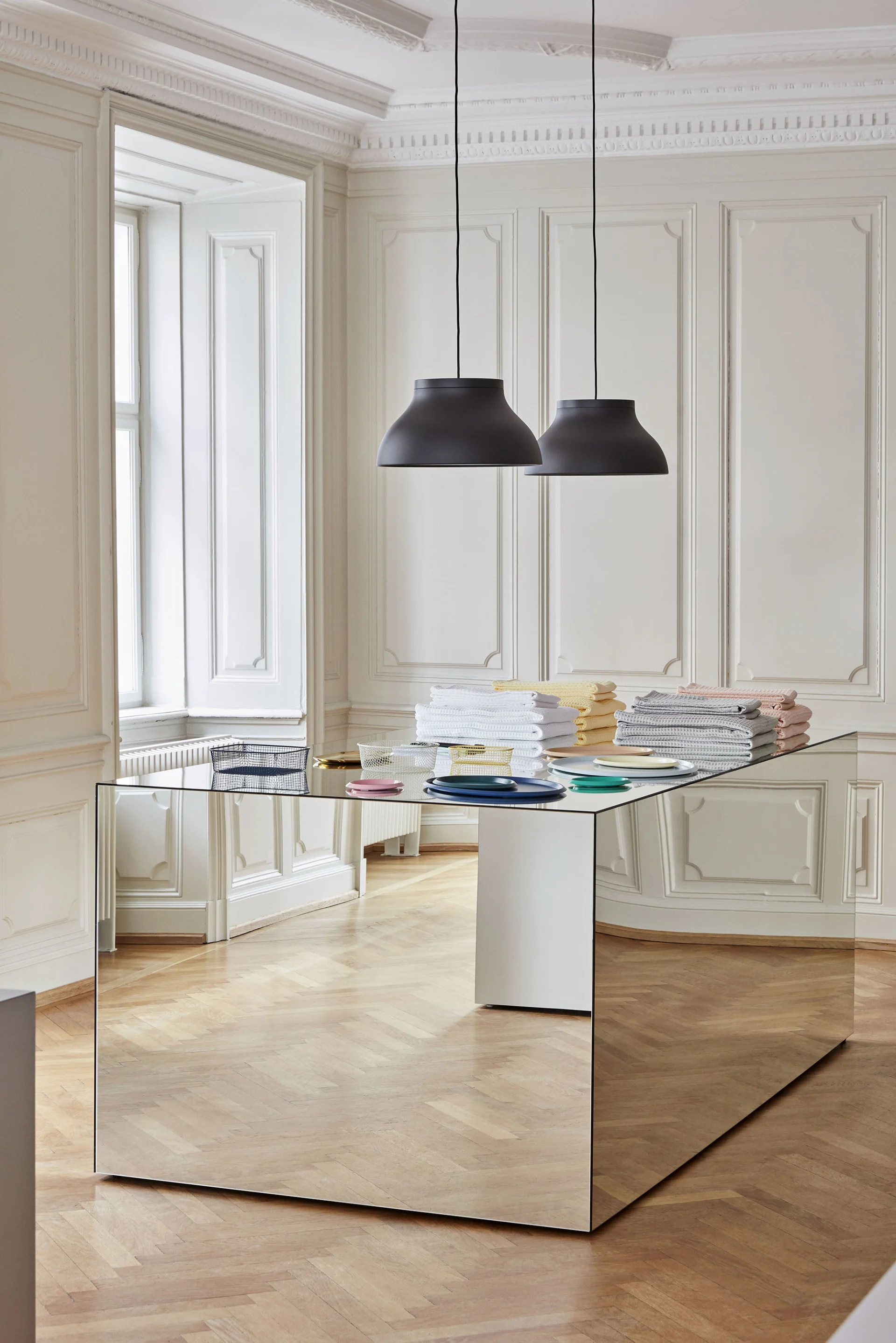 PC Pendant Medium Soft black