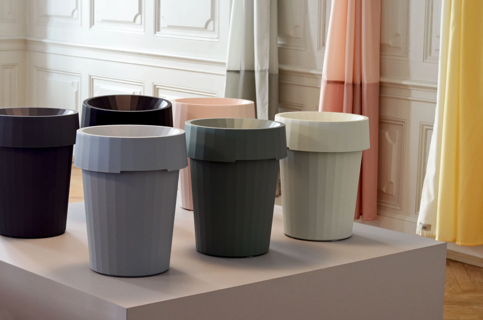 Shade Bin Black Shade Bin Black