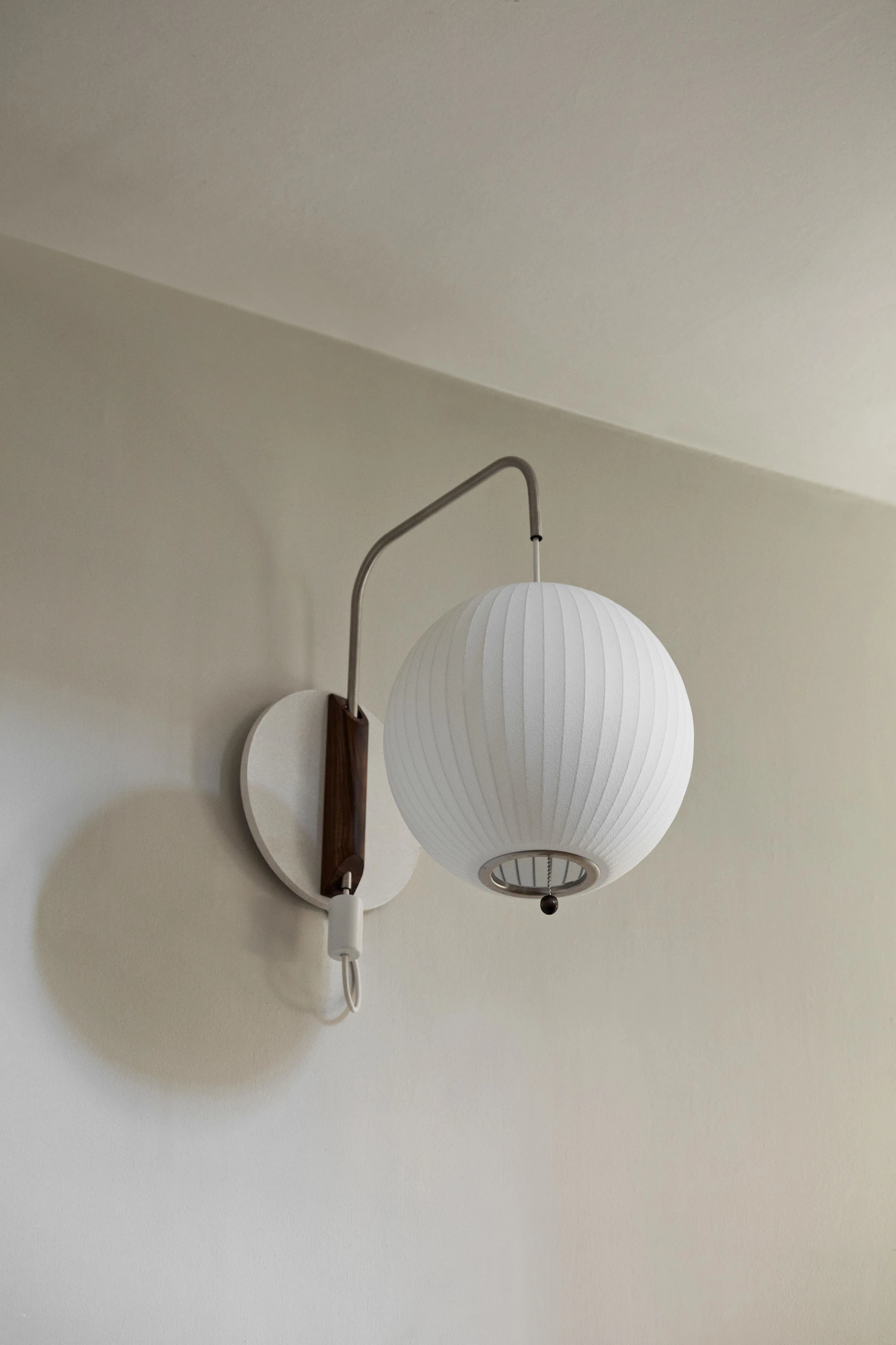 Nelson Ball Wall Sconce Cabled S Off-white 