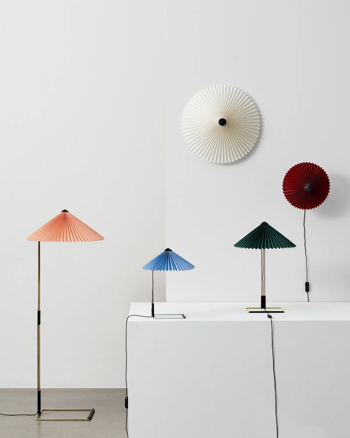 Matin Table Lamp Mirror Base 300 White
