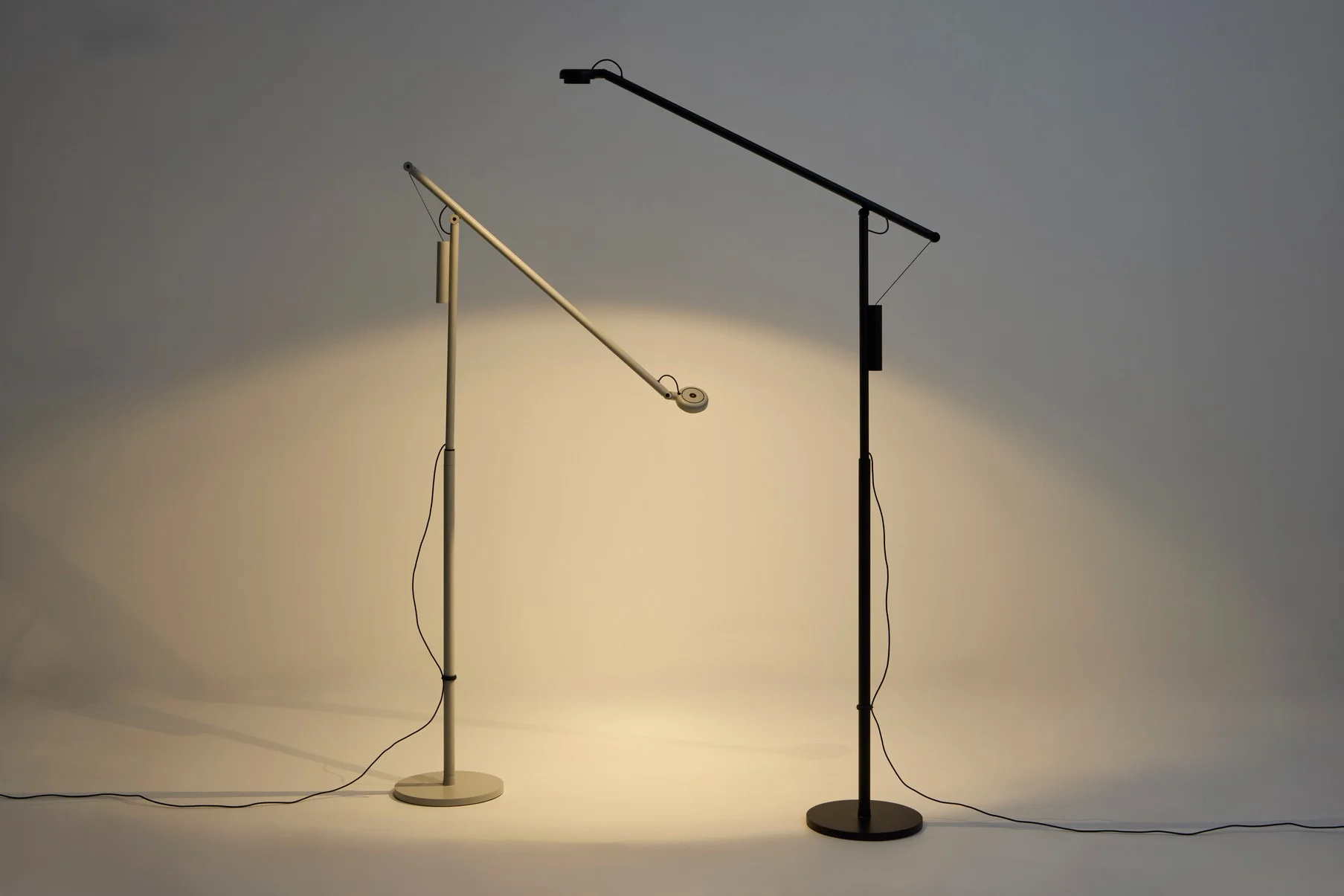 Fifty-Fifty Floor Lamp Ash grey