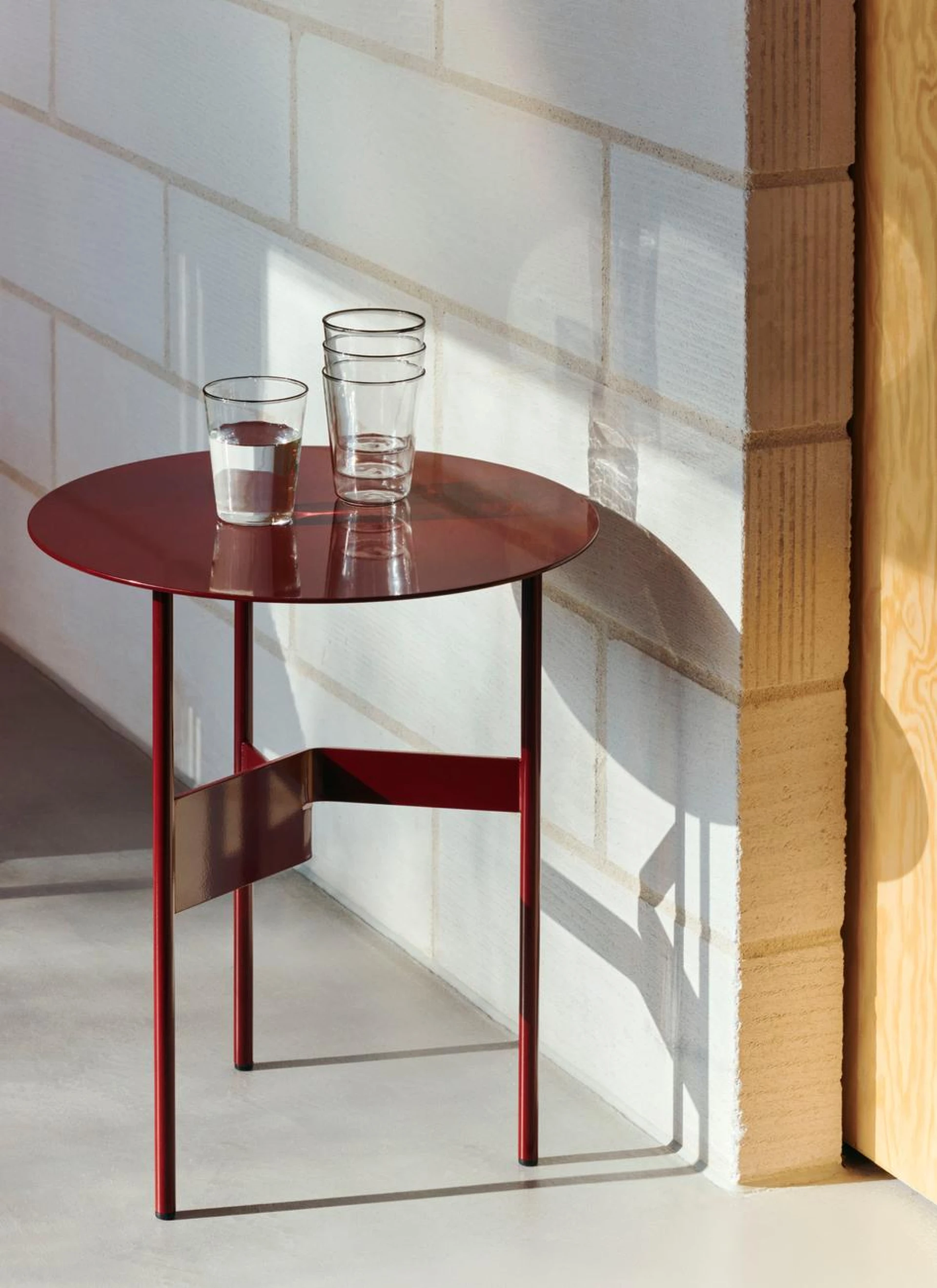 Shim Coffee Table Ø45 x H51 Bordeaux